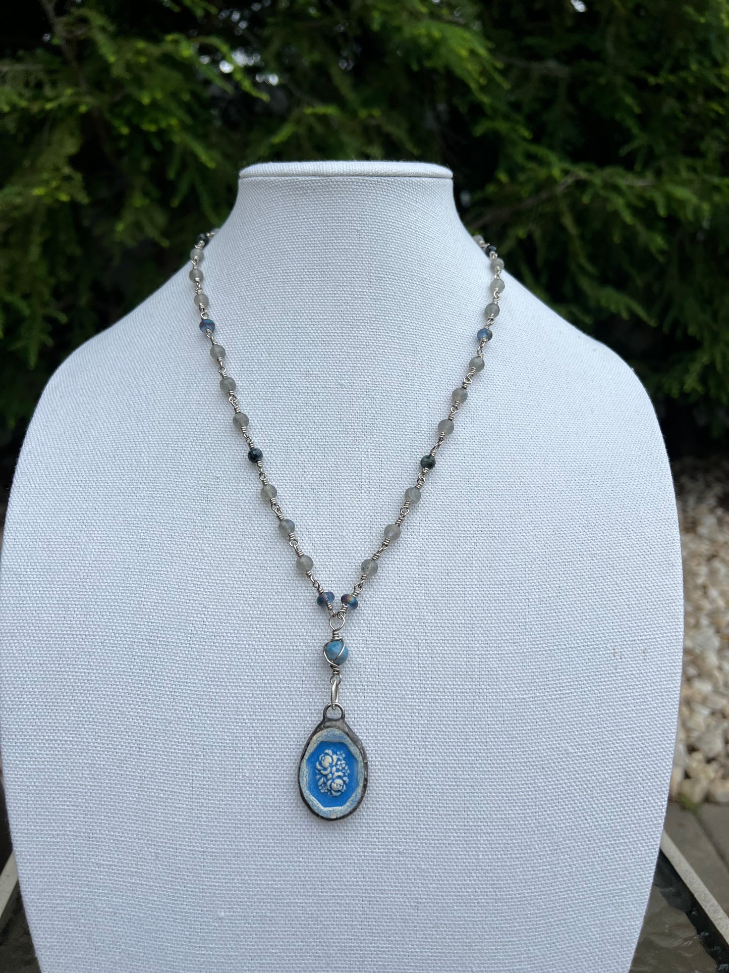 Porcelain Pendant Necklace