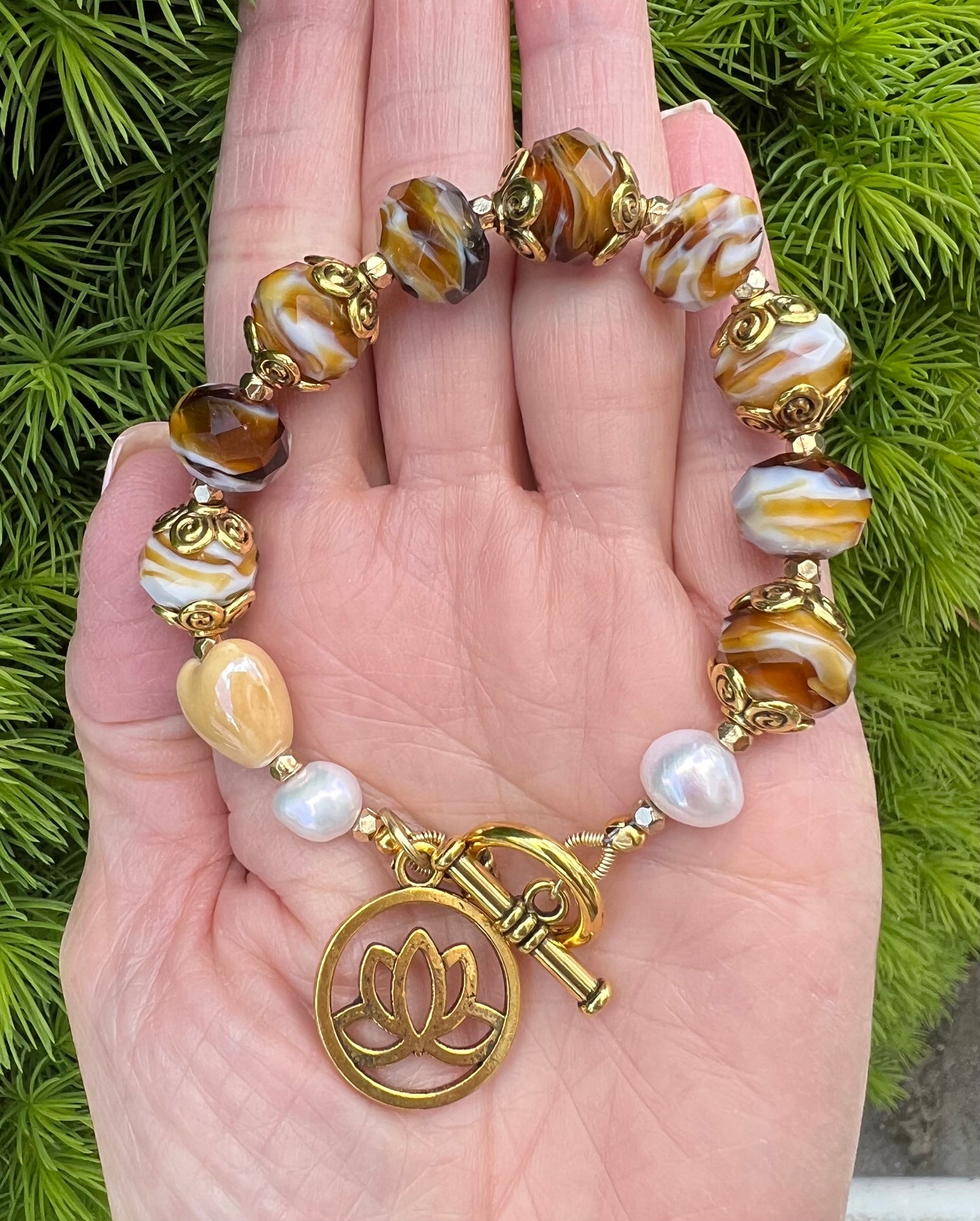 Multi-tonal Caramel Glass beaded bracelet