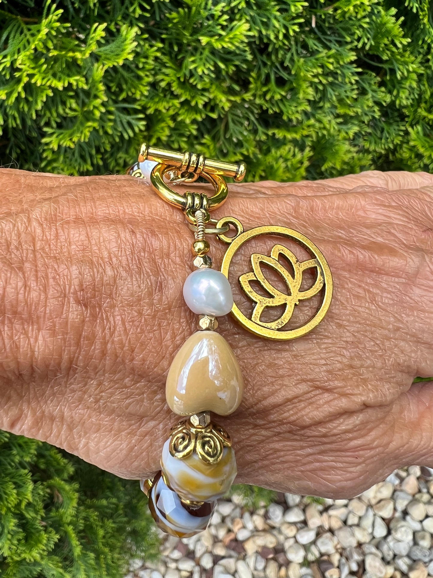 Multi-tonal Caramel Glass beaded bracelet