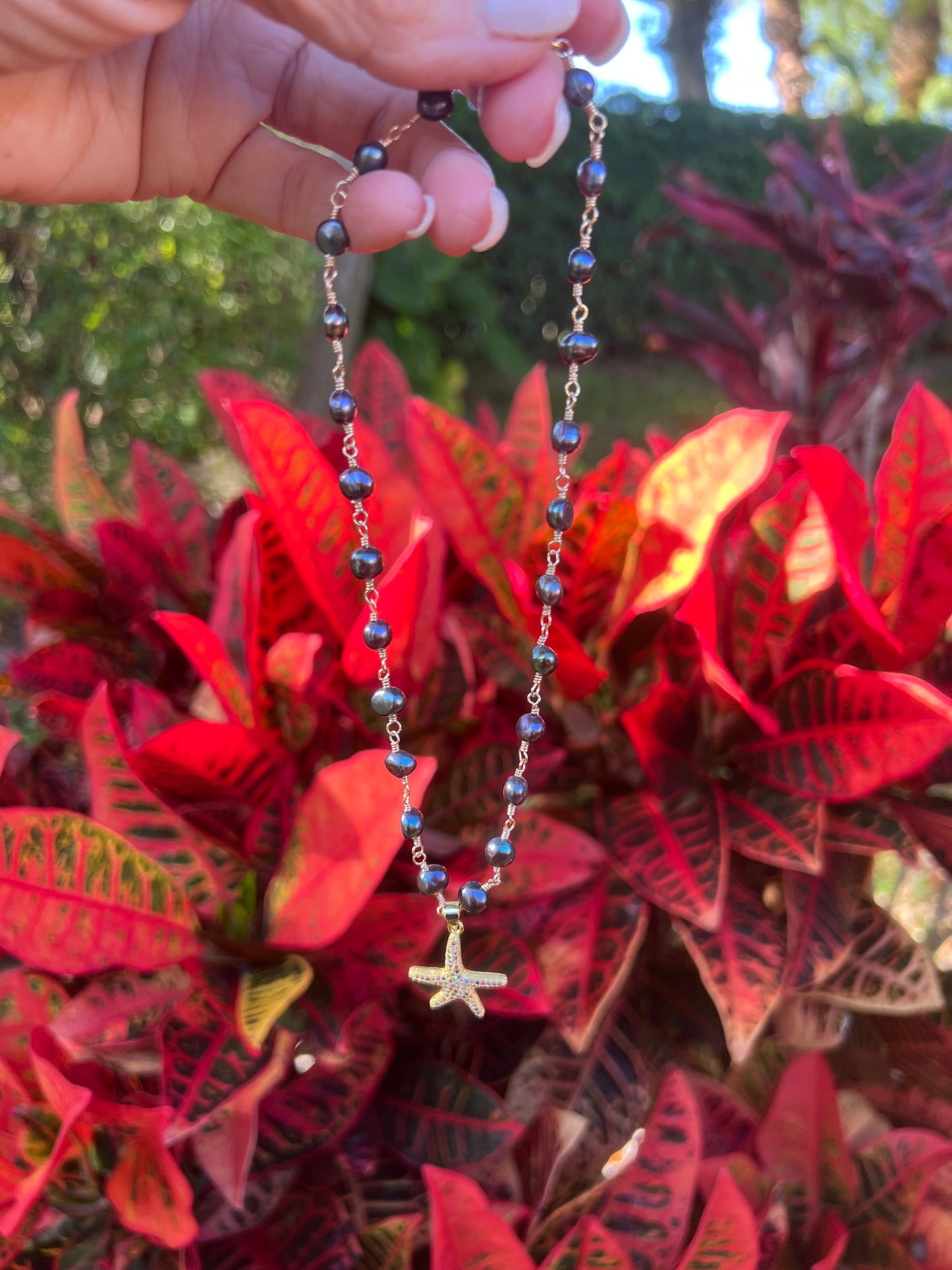 Peacock Pearl Choker