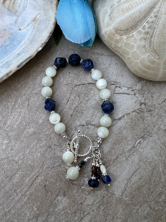 Mother of Pearl and Sodalite bracelet