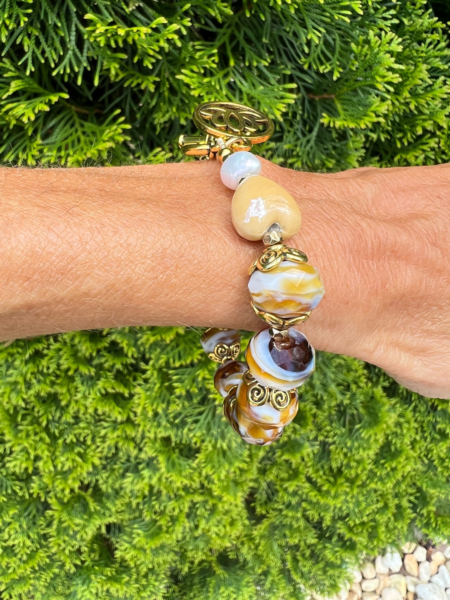 Multi-tonal Caramel Glass beaded bracelet