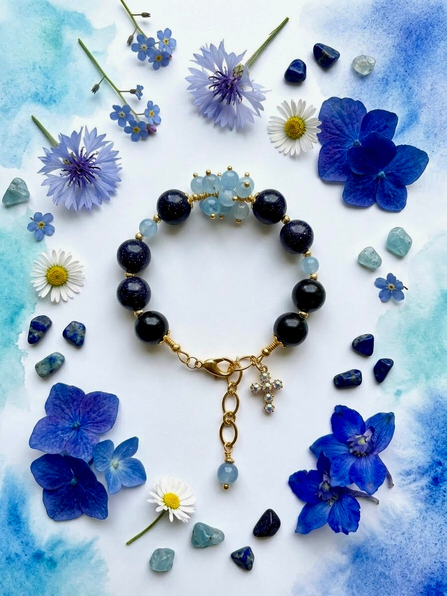Sandstone and blue chalcedony bracelet